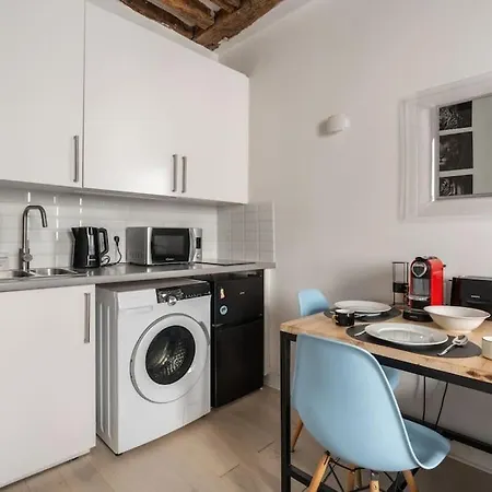 En Plein Coeur Du Marais